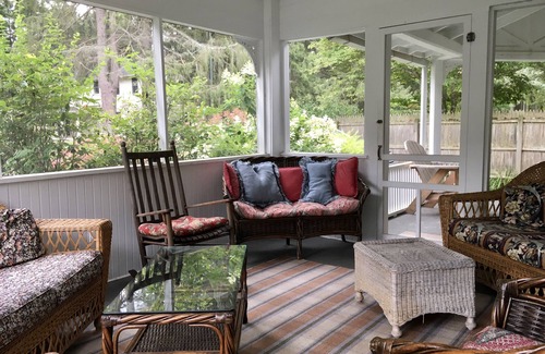 Stockbridge House | In-Town Victorian 5 Bd Front House &/or 6 Bd Back House w/Beach Rights, Skiing