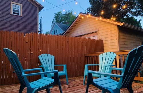 South Wedge House | In-Unit Laundry, Parking, 1GB WiFi, & Patio Deck