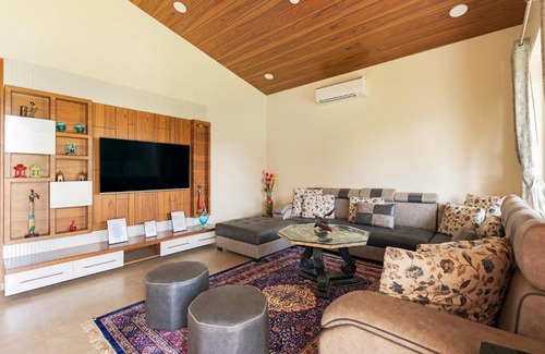 Jaipur District Villa | Inaayat Villa by StayVista - Luxe Retreat with Pool & Garden