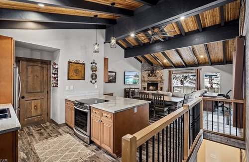 Incline Village Condo | Incline Lake Tahoe Sauna Pool BBQ Beach Skiing Pets Toys Bch Chairs Umbrella
