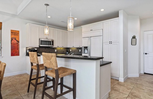 Kulalani House | Includes Mauna Lani Beach Club Pass. 801 Kulalani