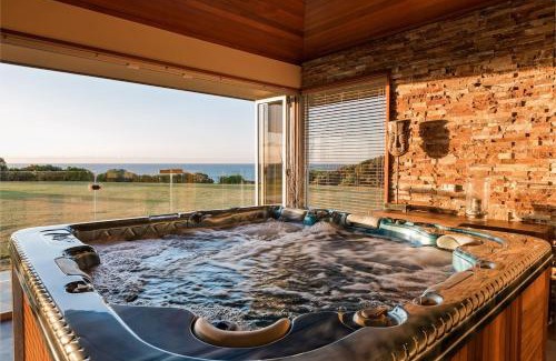 Gracetown House | Incognito An Exclusive Oceanfront Estate