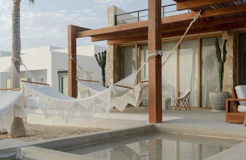 La Ribera House | Incredible beachfront home