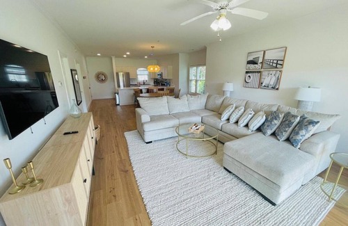 Central Myrtle Beach Apartment | Incredible 2BR condo in the center of MB