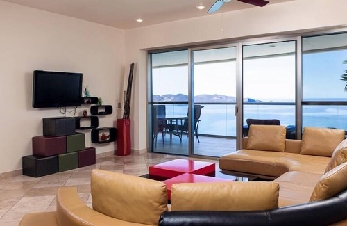 San Carlos Condo | Incredible 3 BR Luxury resort Condo w ocean views - Playa Blanca by RedAwning