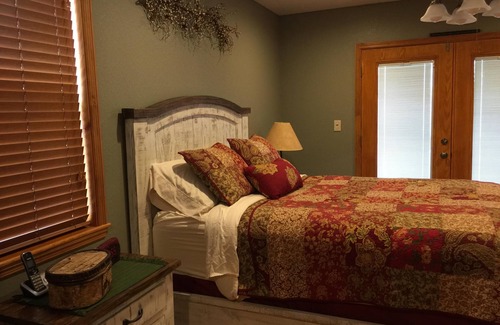 Hayesville Cabin | Incredible Custom Home On The Banks Of The Hiwassee River!