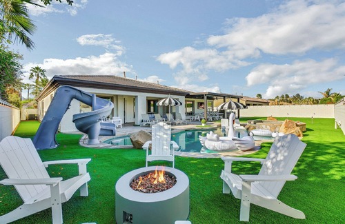 Rancho Santana House | Incredible gameroom, putting green, bocce, slide, pickleball , large estate