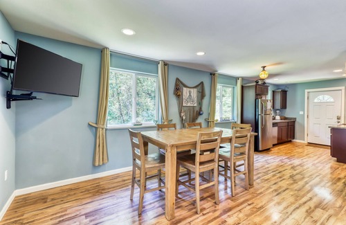 Anderson Island House | Incredible home with a game room, full kitchen, gas grill, & wood stove