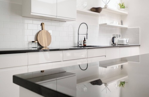 Knightsbridge House | Incredible modern Knightsbridge townhouse with AC, garage, gym and sauna