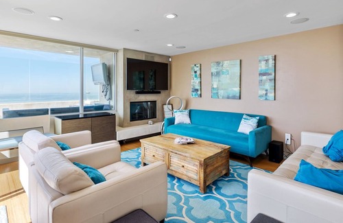 El Porto House | Incredible Ocean Views High Atop A Hill In North Manhattan Beach!