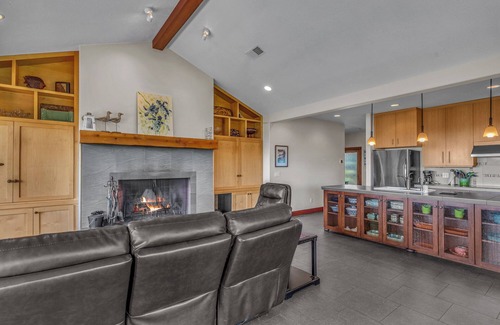Pacific City House | Incredible Ocean/Esturary Views, Large Covered Deck, Community Pool and Hot Tub