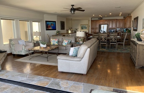 Townsite House | Incredible Ocean Views! Air Conditioning! Steps to the Sand! On The Strand