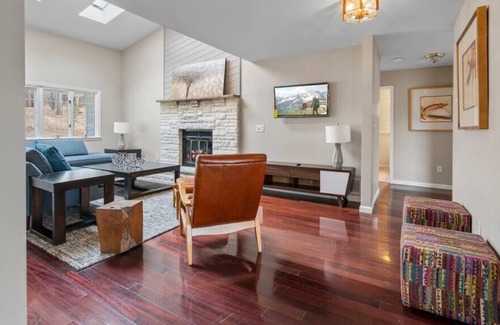 Chester Villa | Incredible Ranch in the Woods - Peace and Luxury!