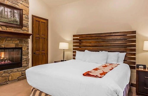 The Village Hotel | Incredible Resort - The Club at Big Bear Village!