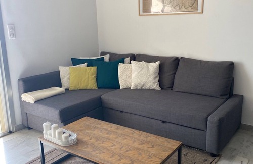 Ajaccio Apartment | Incredible sea view - close to the beach - F3 - sleeps 5 - Route des sanguinaires