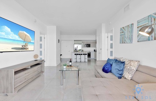 Hallandale Beach Apartment | Incredible Views & Top Amenities