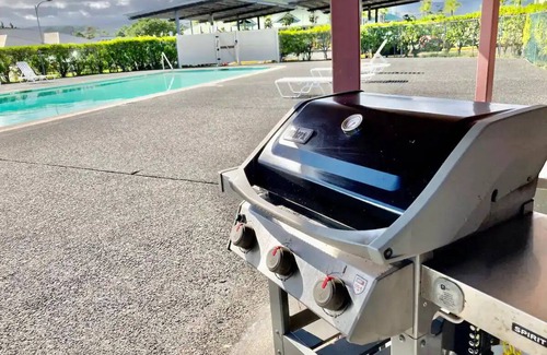 Hilo Condo | Incredible View in Hilo - Pool, A/C, Remodeled #708