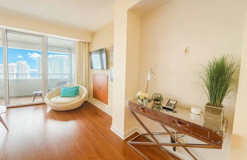 Brickell Apartment | Incredible Views - Brickell