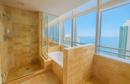 Brickell Apartment | Incredible Views - Brickell