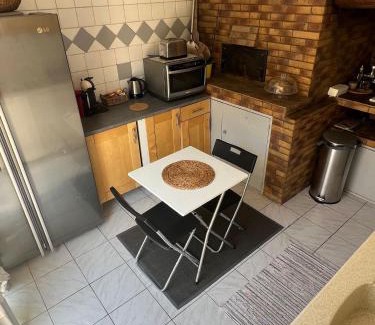 Saint-Antoine House | Indépendance privée avec piscine ,cuisine et parking proche hôpital nord