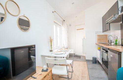 Saint-Maurice Pellevoisin Apartment | Independent and Comfortable Studio - Near the tram