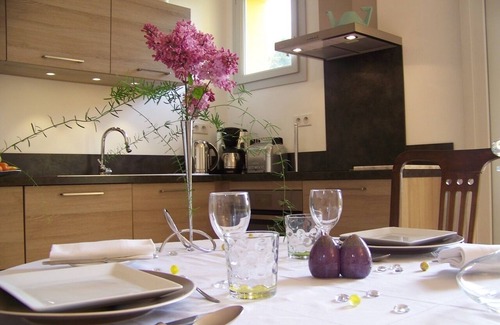 Ventabren Apartment | Independent apartment in VILLA with POOL 4 * 3 épis