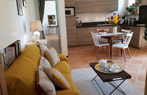 Ventabren Apartment | Independent apartment in VILLA with POOL 4 * 3 épis