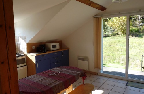 Gerardmer House | Independent apartment in house facing south over the lake