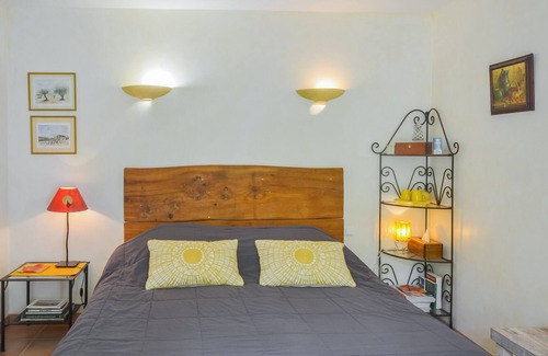 Venasque Bed & Breakfast | Independent bed and breakfast in the heart of the beautiful village of Venasque