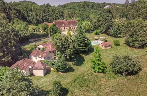Simeyrols Cottage | Independent cottage - private terrace - shared swimming pool