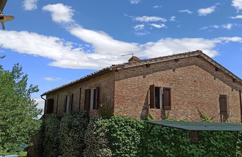 Sovicille Apartment | Independent flat 2 pax downstairs, in Villa, Siena View, Pool A/C, organic Farm