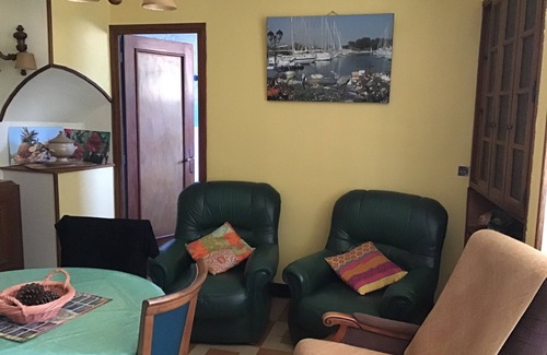 Vals-les-Bains House | independent house VALS les BAINS located in a quiet area.