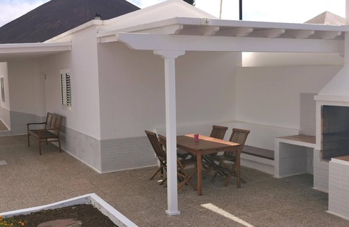 Teguise Apartment | Independent one bedroom apartment with barbecue and fully private terrace.