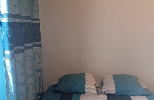 Thabor - Saint-Helier Bed & Breakfast | Independent private room with private garden.