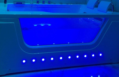 Brue-Auriac Bed & Breakfast | Independent suite with balneo in the heart of the vineyards