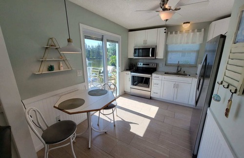 Mid Island House | Indian Bayou Lake House 1 - Lakeside Oasis