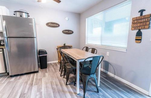 Indian Point Apartment | Indian Point Condo #18 at Tribesman Resort on Table Rock Lake near Silver Dollar City, Branson
