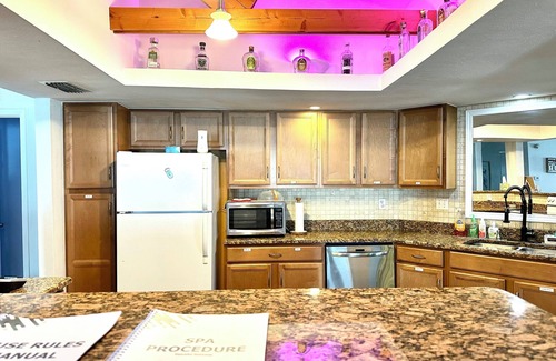 Largo House | Indian Rock Beach - [RelaxationSpa - Working Space - EVCharge]
