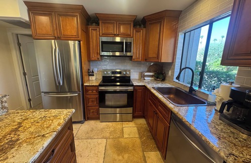 Indian Wells Condo | Indian Wells Sunny Retreat -Newly Remodeled 2BR Condo w/AC, Pool & Scenic Views!