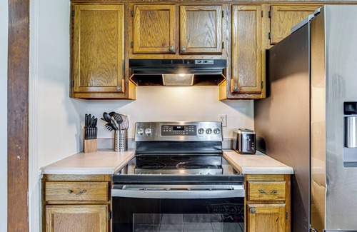 Acton House | Indianapolis Home w/Fire Pit & On-Site Fishing!