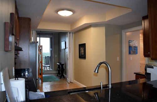 Ono Island Condo | Indigo 504E BeachFront!Bonus Den,BestView&AmenitiesHUGE Pool!Hot Tub,Pickleball!