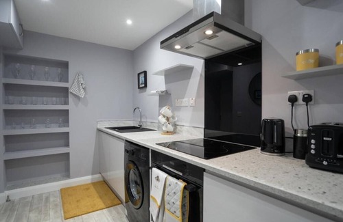 Ballycastle Apartment | Indigo Apartment is a quaint one bedroom apartment in the heart of Ballycastle.