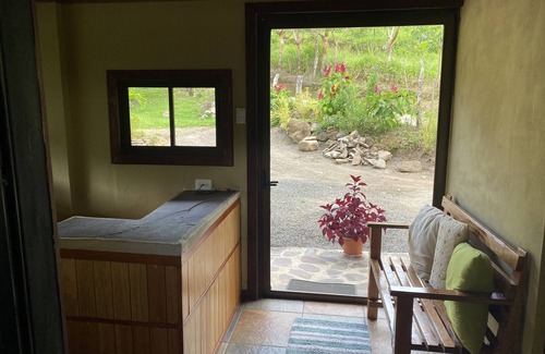 Monteverde House | Indigo Container House