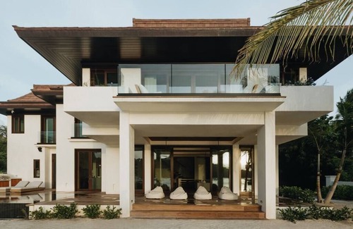 Great Cruz Bay Villa | Indo House St. John : Stunning Modern Indonesian Waterfront Villa