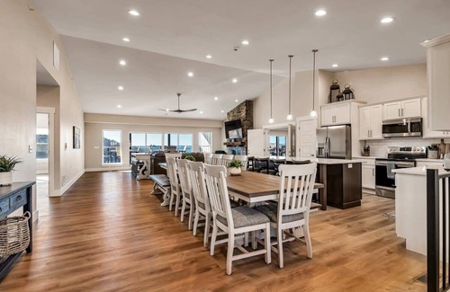 Table Rock House | Indoor and Outdoor Pools! Lake View! Sleeps 38!