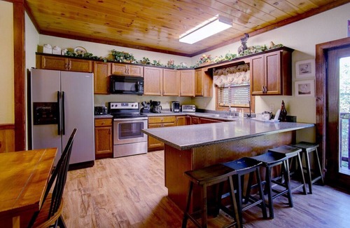 Cosby Cabin | Indoor Pool - Great for Large Groups