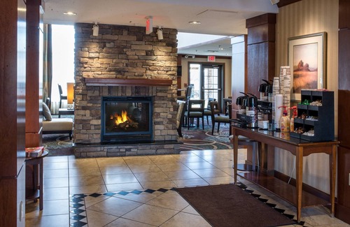 Harrisburg - Hershey Condo | Indoor Pool. Gym. Quick Drive to Hersheypark