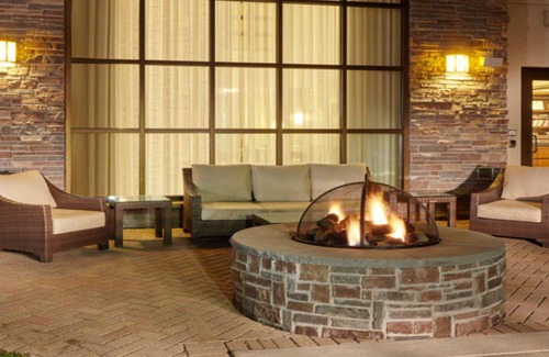 Franklin Condo | Indoor Pool + Hot Tub + Free Breakfast | Close to the Airport!