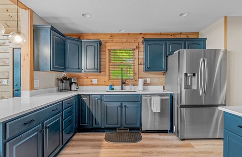 Wolf Laurel Cabin | Indoor Slides ~ Mountain Views ~Game Room ~Hot Tub