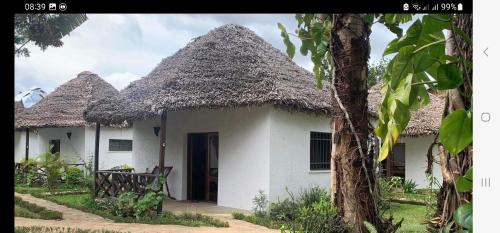 Andasibe Hotel | Indrilodge